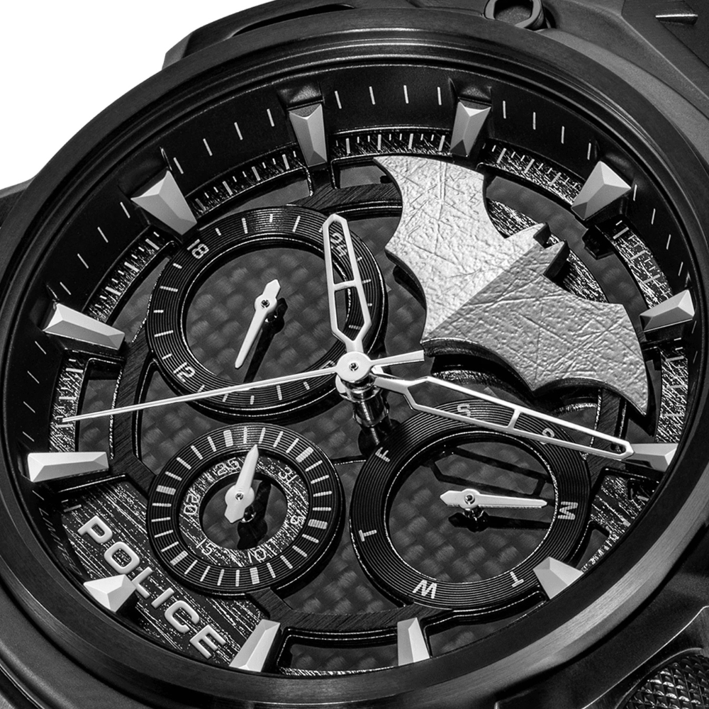 Police Crusader Watch and Batarang 2.0 Bracelet Set Police for Men (PEWGQ0089901)